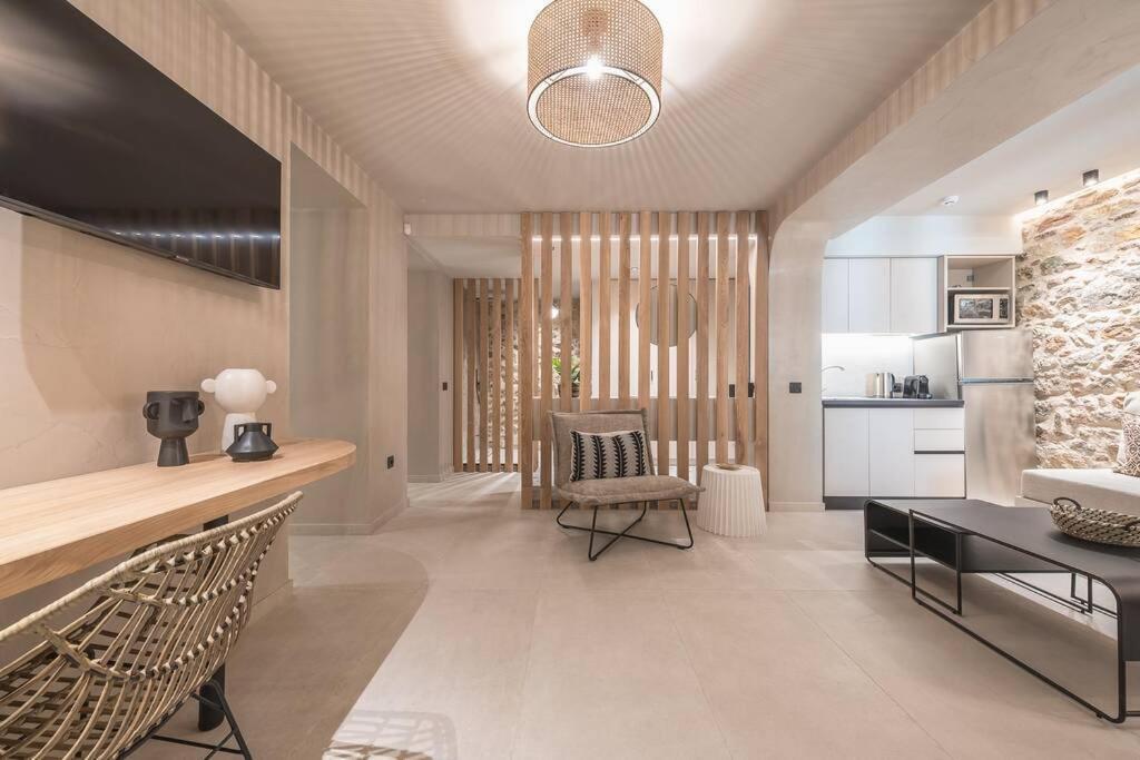 Apollonos 28 Luxury Suites Athen Eksteriør billede