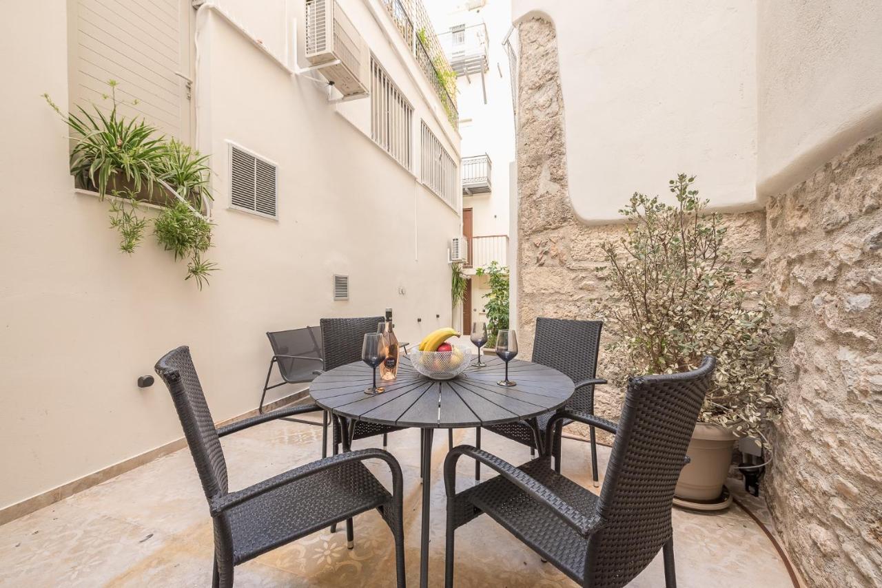 Apollonos 28 Luxury Suites Athen Eksteriør billede