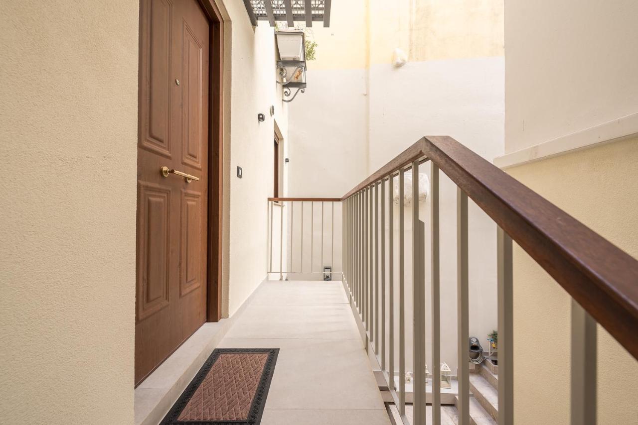 Apollonos 28 Luxury Suites Athen Eksteriør billede